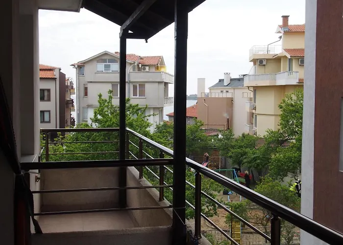 Keni Pensión Sozopol
